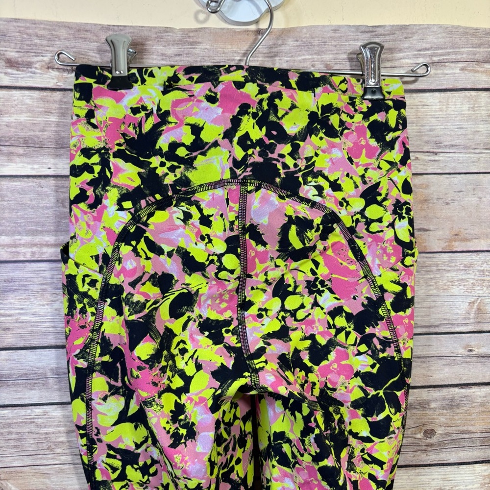 Lululemon Swift Speed HR 28” Floral Leggings Size 4? - Picture 6 of 6